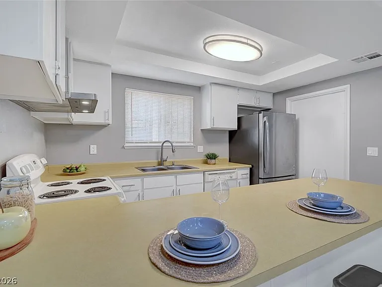 3240 Cameron St #A — Photo 14