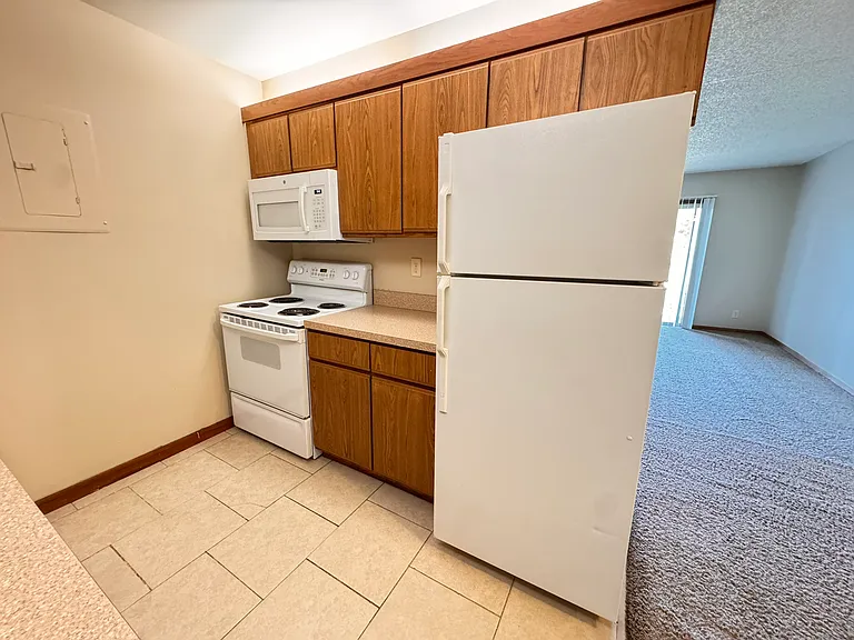 5101 Emerald Dr #20 — Photo 7
