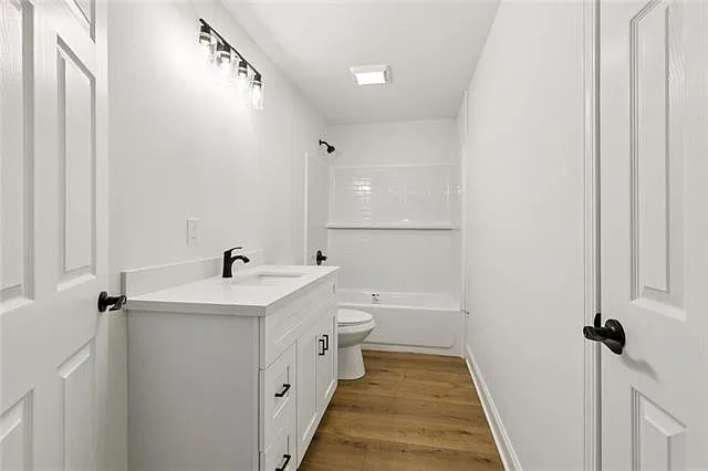 144 Yvonne Dr — Photo 12