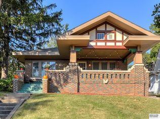 1030 S 35th Ave, Omaha, NE 68105