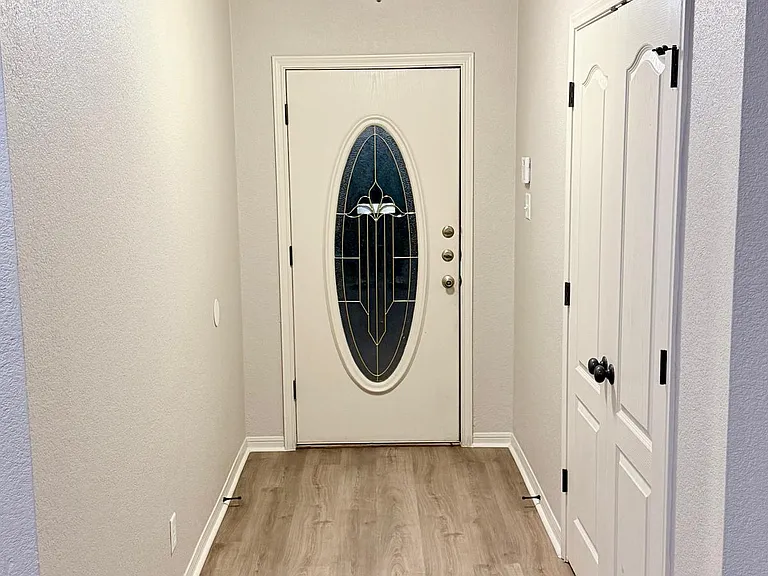 2708 Hydrangea Ave — Photo 3