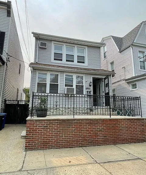 1865 Mulford Ave #2 — Photo 1