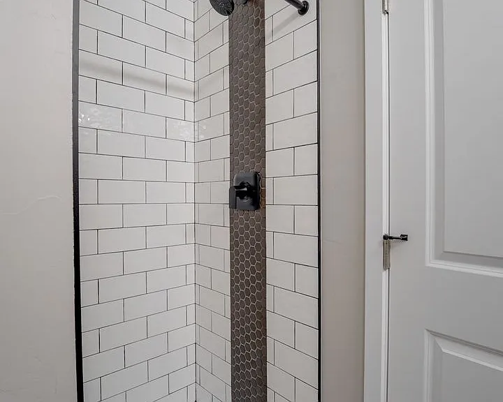 Duplet at Hillcrest | Modern Studio, 1 & 3 Bedroom Apartments — Photo 57