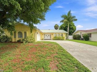 902 El Dorado Pkwy E, Cape Coral, FL 33904