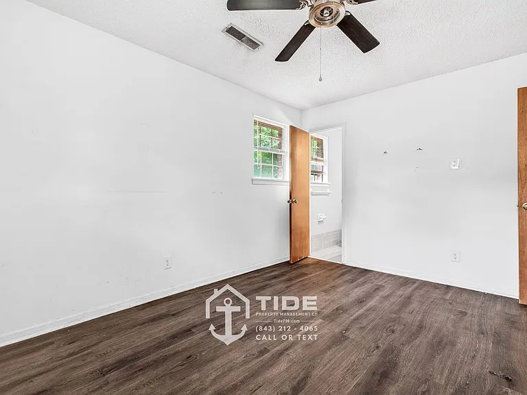 123 E Edgefield Dr — Photo 16
