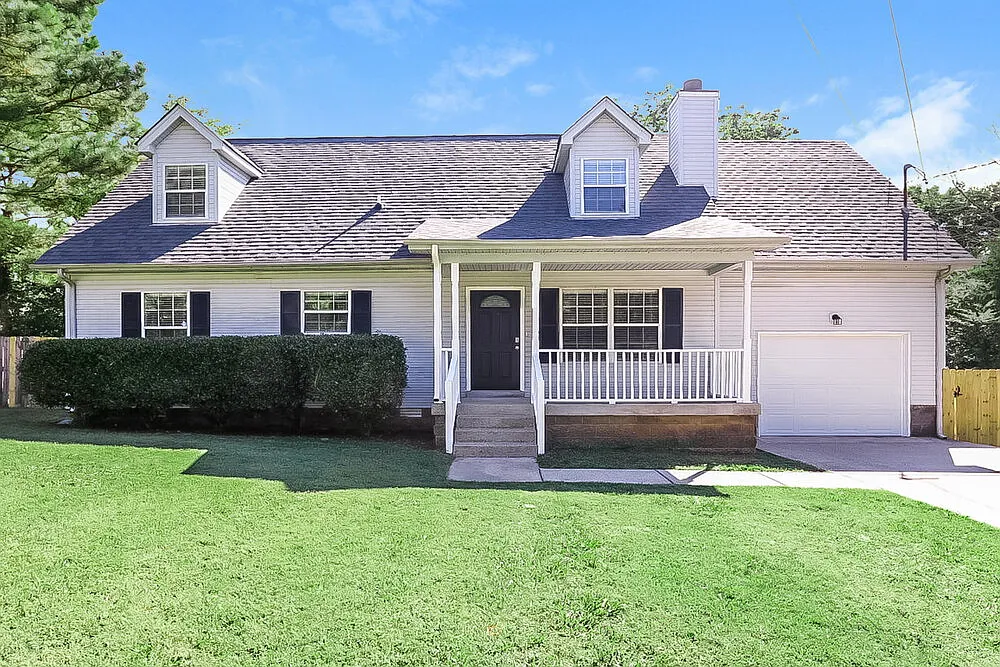 3 bed, 2.0 bath, 1863 sqft, $2,295 — Photo 1