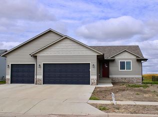 608 Miah St, Harrisburg, SD 57032