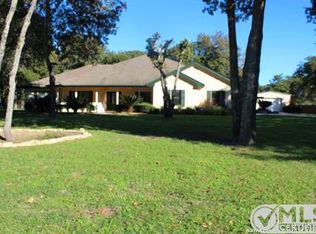 306 Wagon Wheel Dr, Adkins, TX 78101