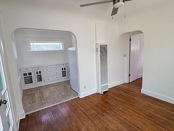 5th image of 4940 Cape May Ave