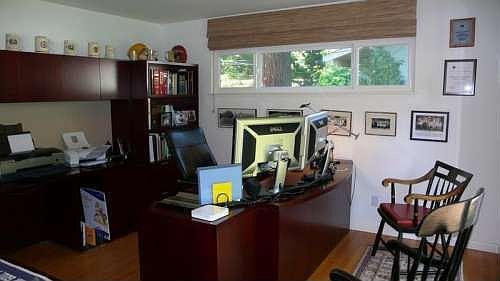 2nd image of 1085 Ross Cir