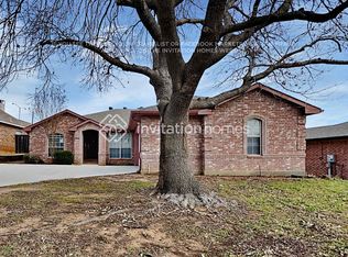 1893 Helen Ln, Lewisville, TX 75067