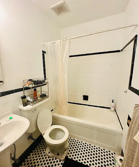 52 S Russell St #6 — Photo 3
