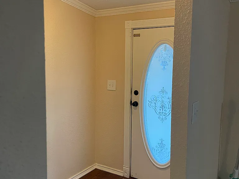 114 Dorflinger Ct — Photo 11