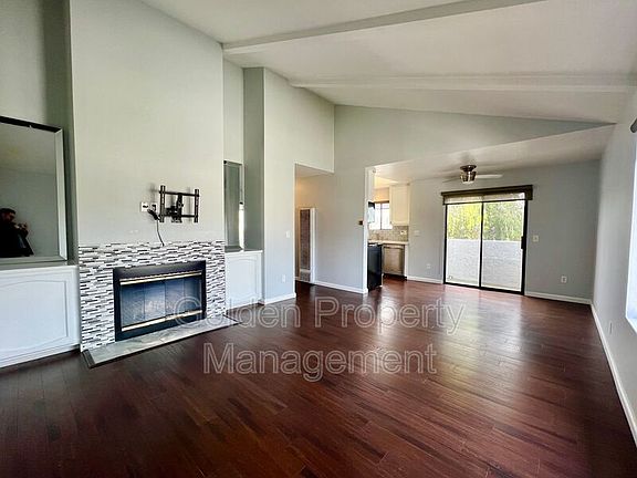 4th image of 4435 Mississippi St APT 4