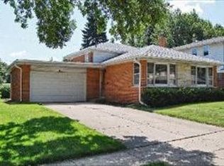 115 S Rammer Ave, Arlington Heights, IL 60004