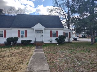 201 N Valley Rd #A, Colonial Heights, VA 23834