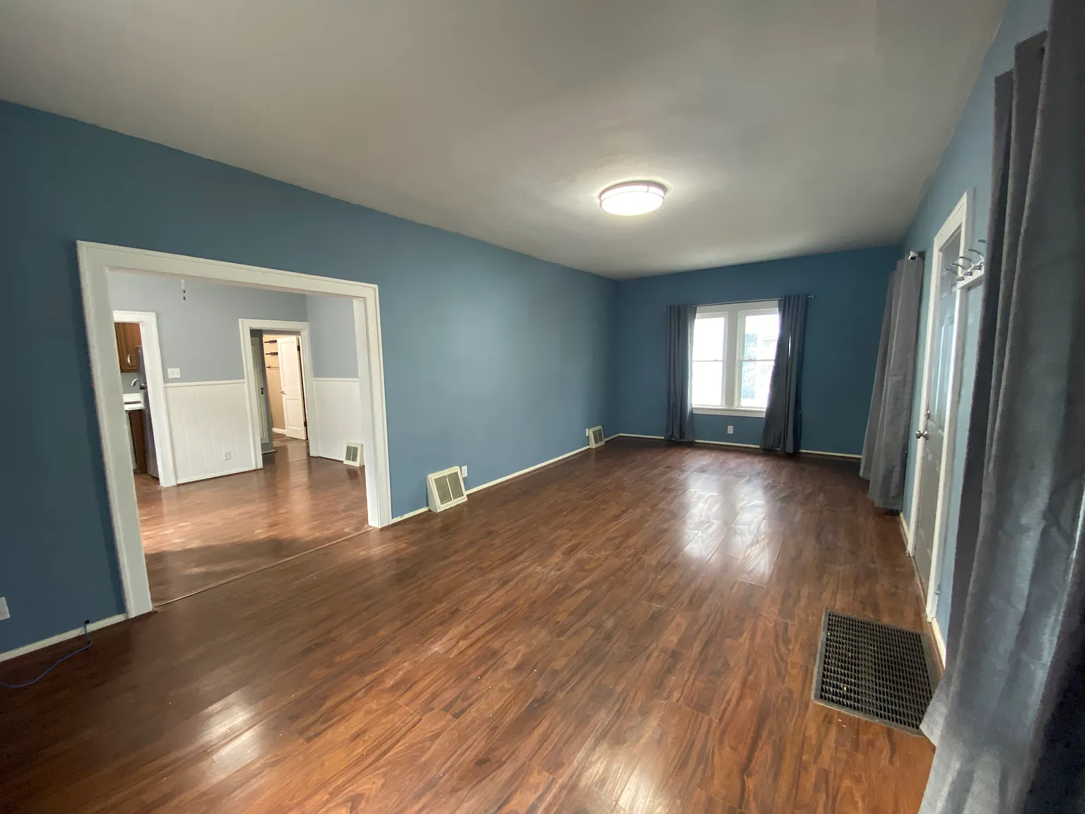 2 bed, 1006 sqft, $1,400 — Photo 2