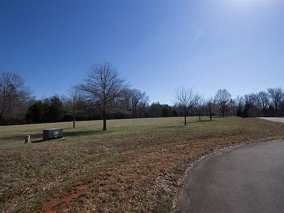 5th image of 134 Farm Gate Dr #134