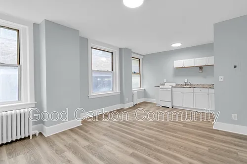 131 Allen St Photo 1
