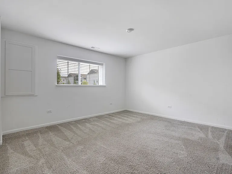 553 Wolverine Dr — Photo 20