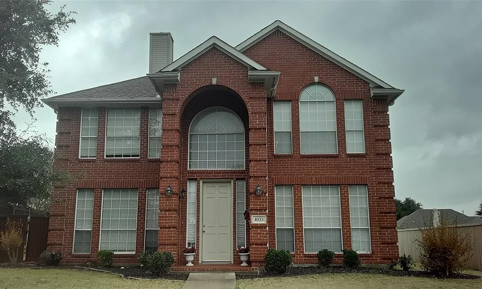 1st image of 1033 Vestal Ln