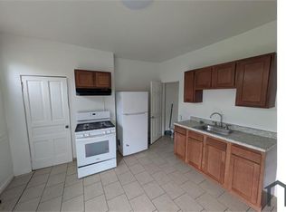 6811 Lyric St, Pittsburgh, PA 15206