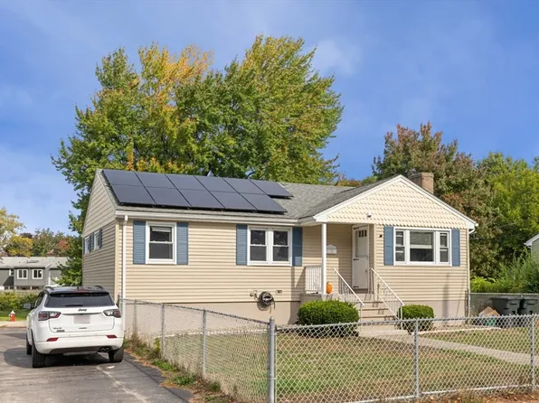 37 School St, Saugus, MA 01906