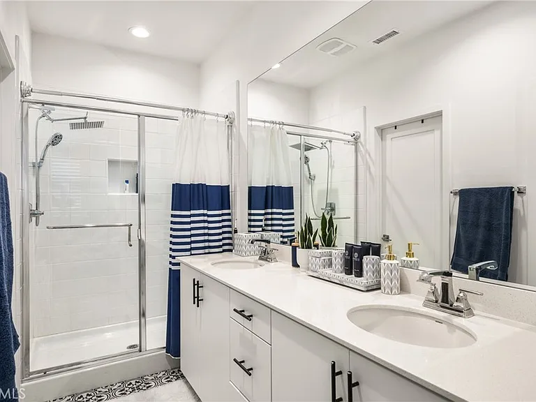 663 S Mosaic St — Photo 26
