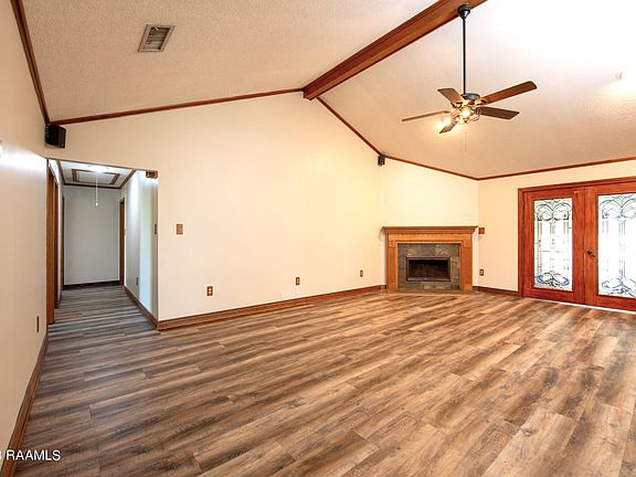 5th image of 3039 Lovell St