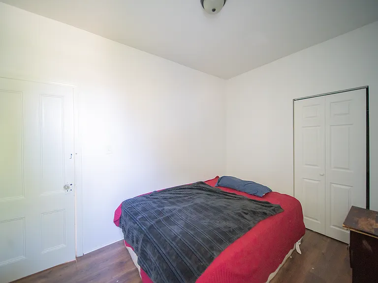37-39 Elk St #1 — Photo 7