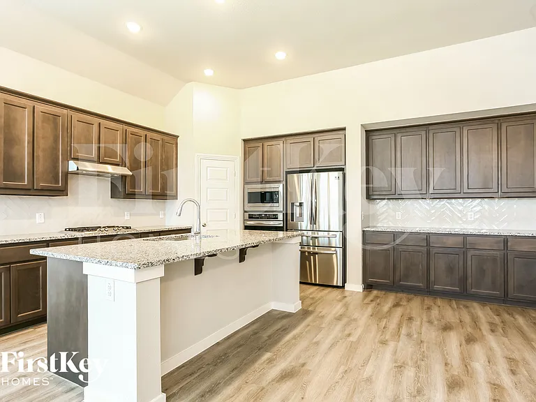 1714 Voltera Dr — Photo 6