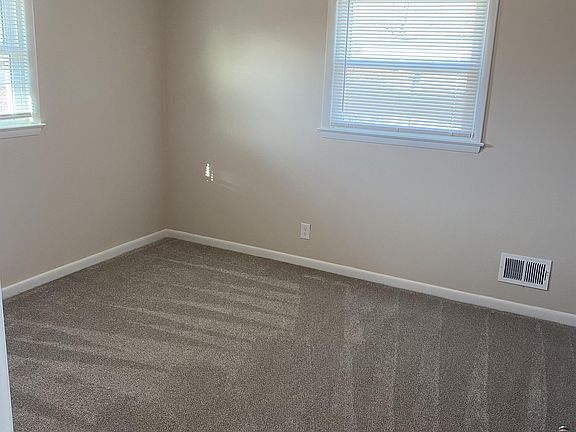 5th image of 234 W Laflin Ave #3