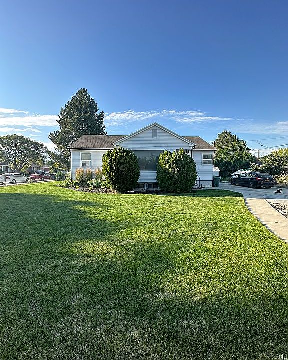 1st image of 1472 W Arapahoe Ave