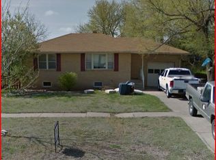 428 W 5th St, Russell, KS 67665