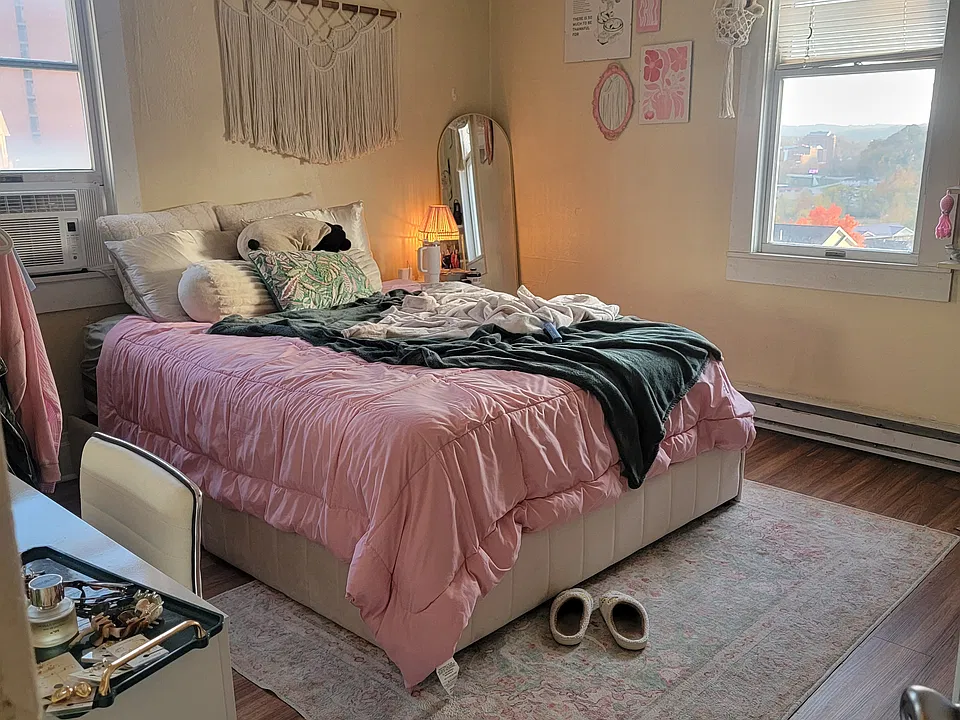 305 Grant Ave #1