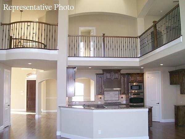 1st image of 304 Dominion Dr