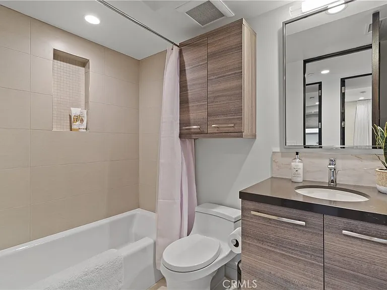 802 Bard St — Photo 26