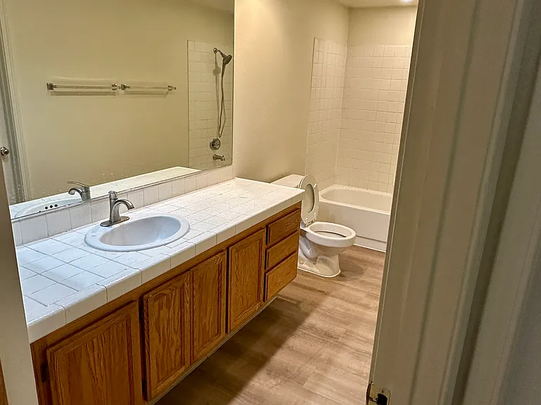 5807 Devon Dr — Photo 9