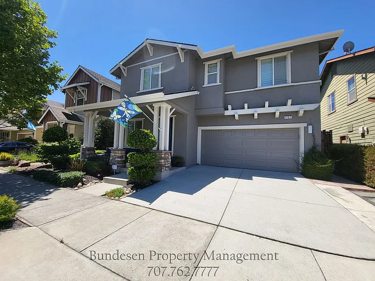 1727 Southgate Dr — Photo 24