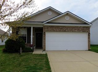 3395 Parkview Dr, Columbus, IN 47201