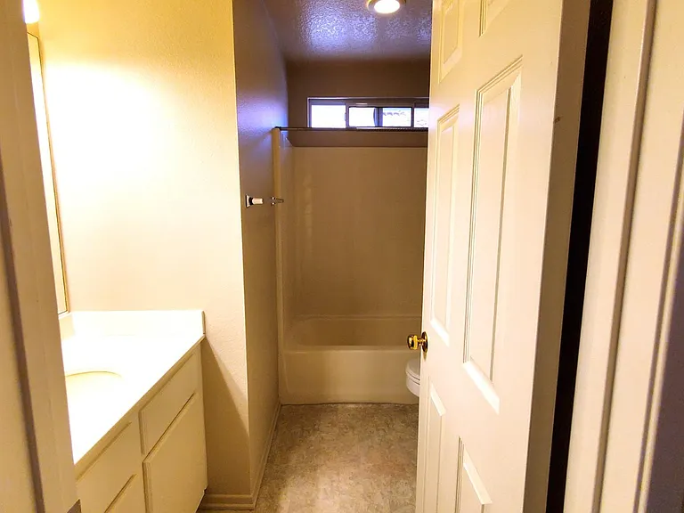 144 Adelia Way — Photo 26
