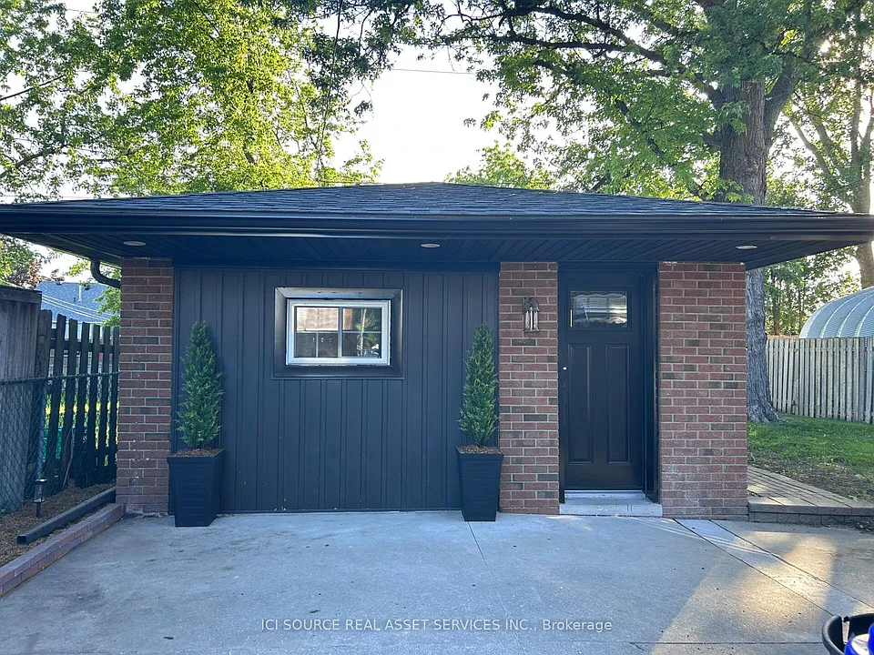 1911 Francois Rd #2