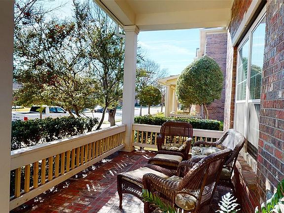 4th image of 1807 E Branch Hollow Dr
