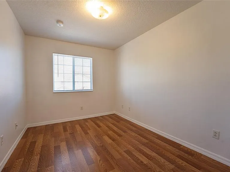 4712 Hemingway House St — Photo 13