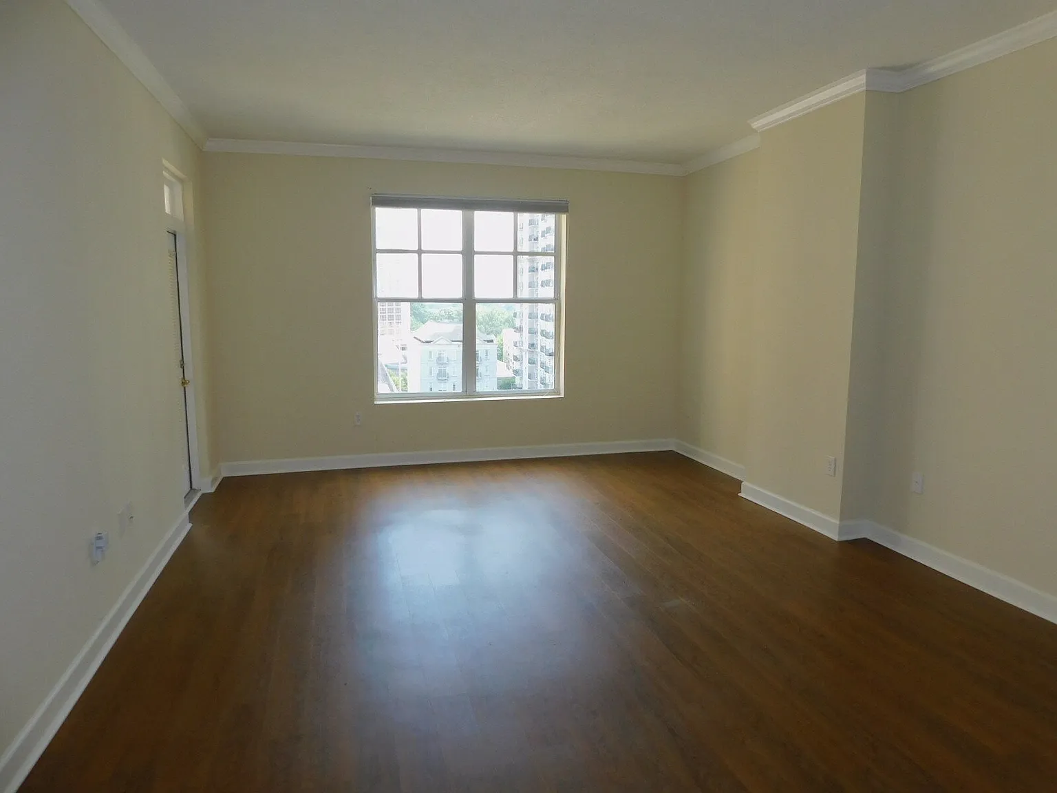 1 bed, 1.0 bath, 764 sqft, $1,800 — Photo 2