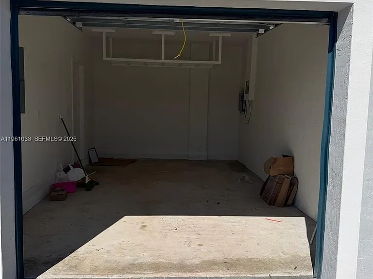 679 SE 13th Street Cir #679 — Photo 3