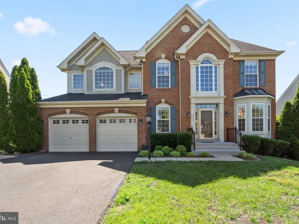 2450 Transom Pl, Woodbridge, VA 22191