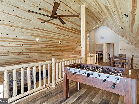 4th image of 957 N Camp Rd