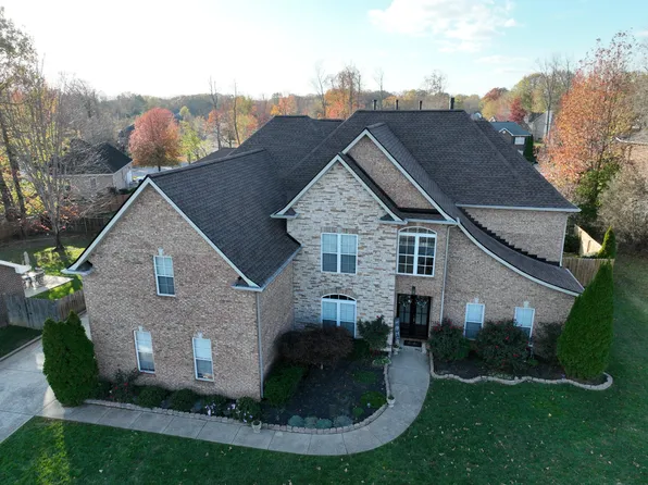 132 Lyme Dr, Clarksville, TN 37043