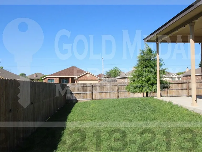 604 Cody James Dr — Photo 37